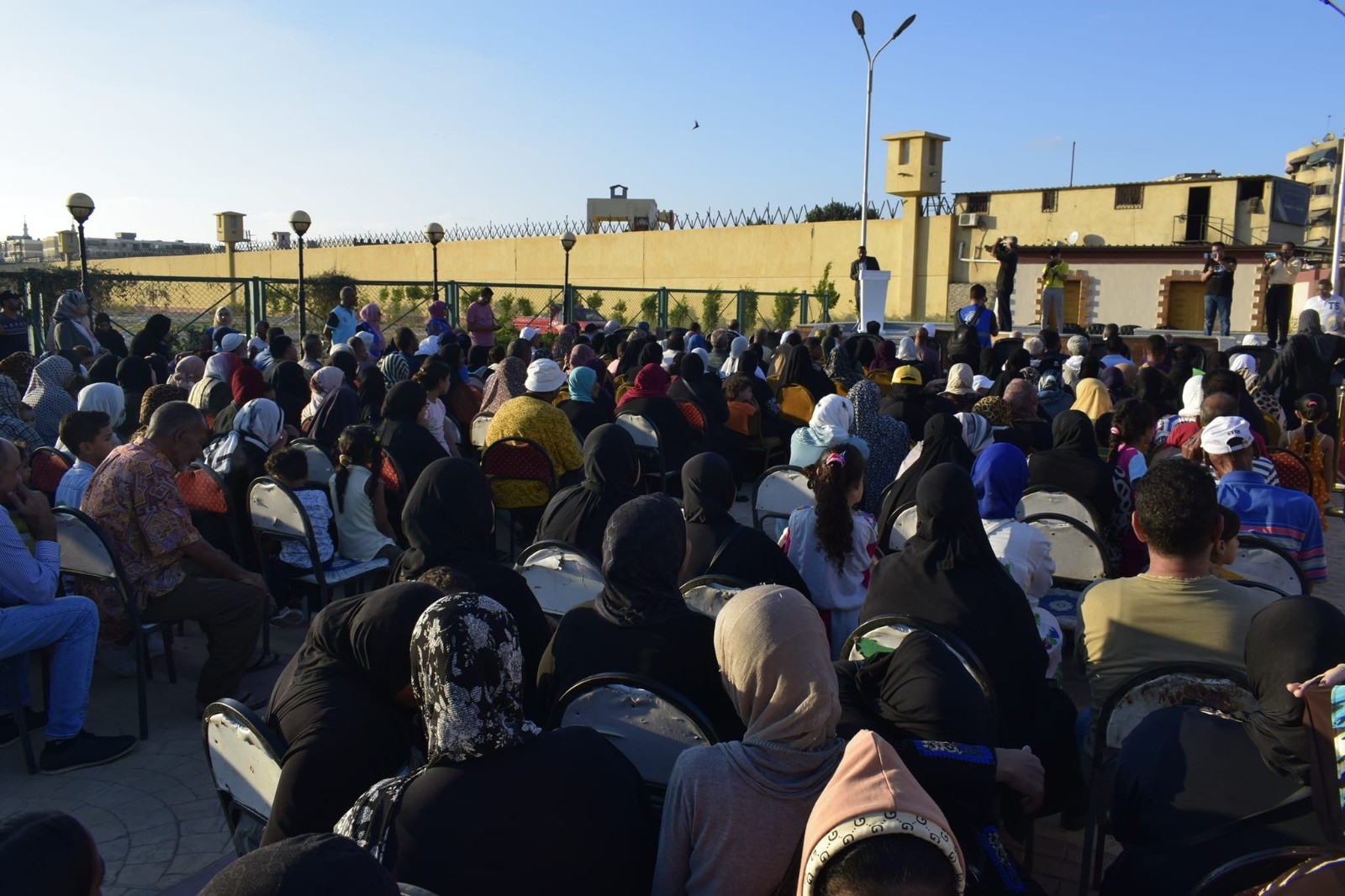 المساعدات النقدية