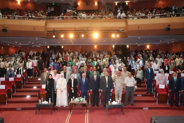 أحيت محافظة بورسعيد ومؤسسة مشكاة نور للعلم والتنوير الثقافية ذكرى ميلاد رسول الله صلى الله عليه وسلم بحفل إنشاد في المركز الثقافي