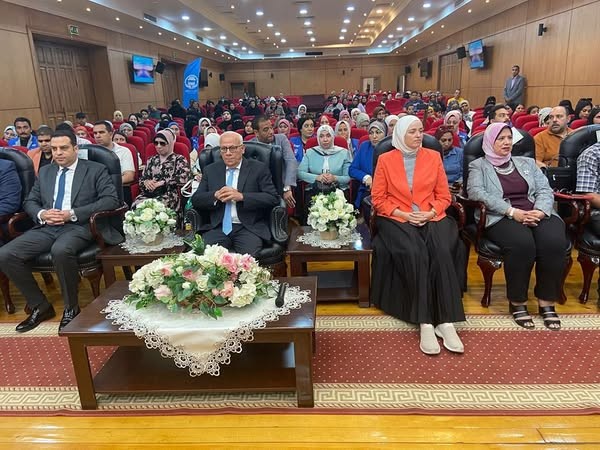 محافظة بورسعيد ومؤسسة مشكاة نور في المؤتمر التاسع لحل مشكلات الأُسر الأولى بالرعاية