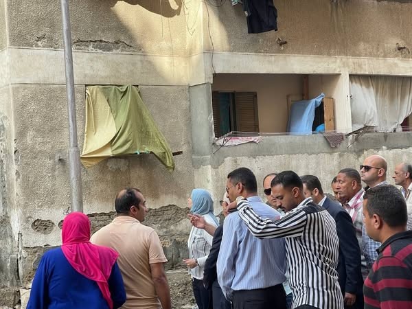 محافظ بورسعيد يتفقد المرحلة الثالثة لتطوير منطقة فاطمة الزهراء